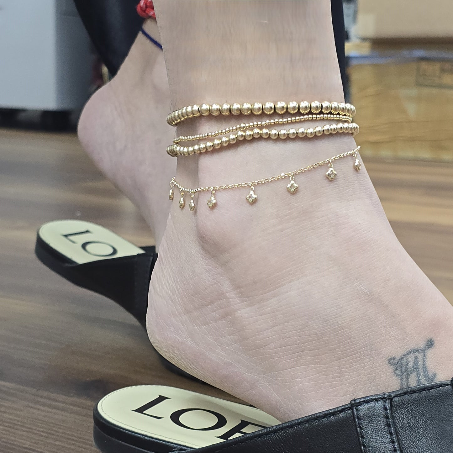 14k Solid Gold Cubic Zirconia Flower Charm Anklet